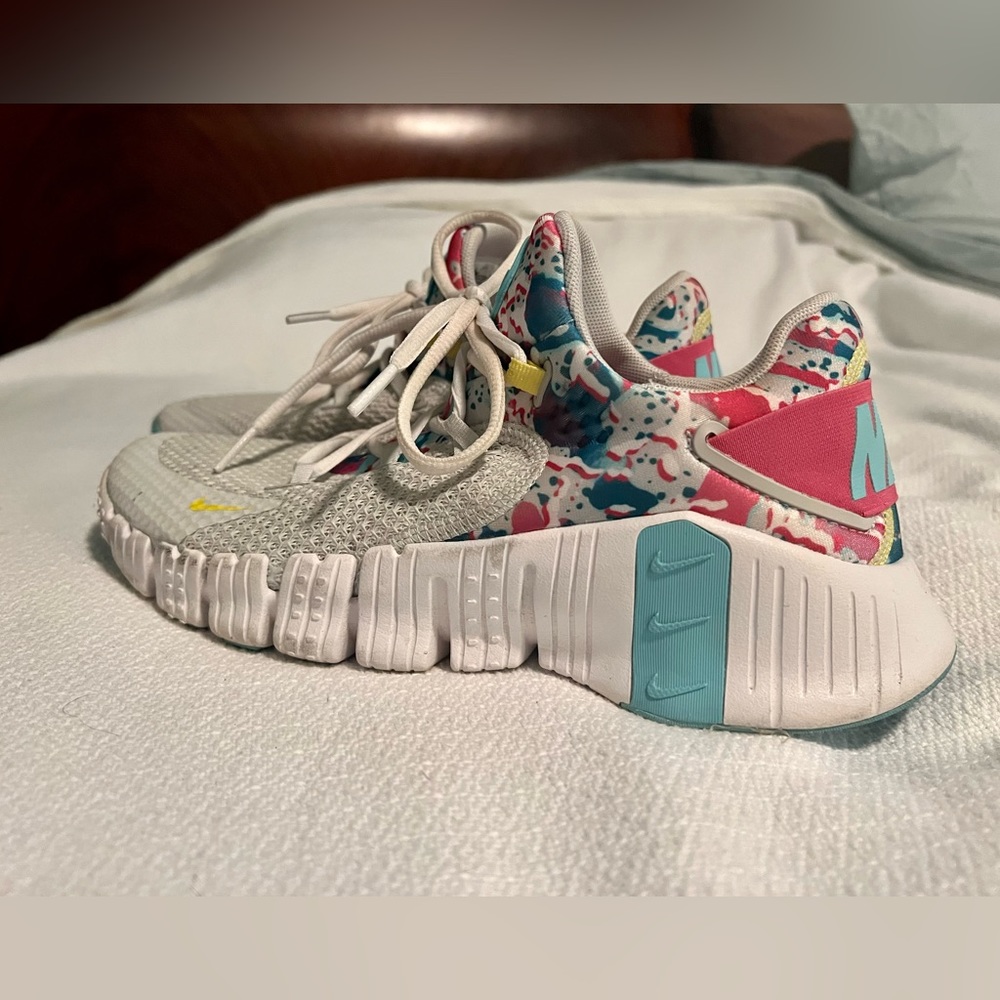 Nike Metcon Free 4 - Women’s size 9.5